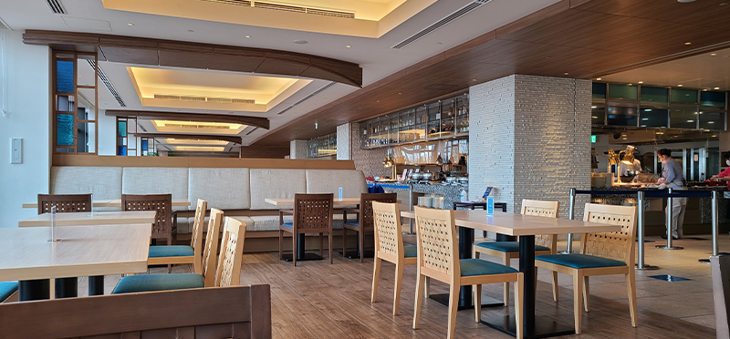 ホテル　朝食会場